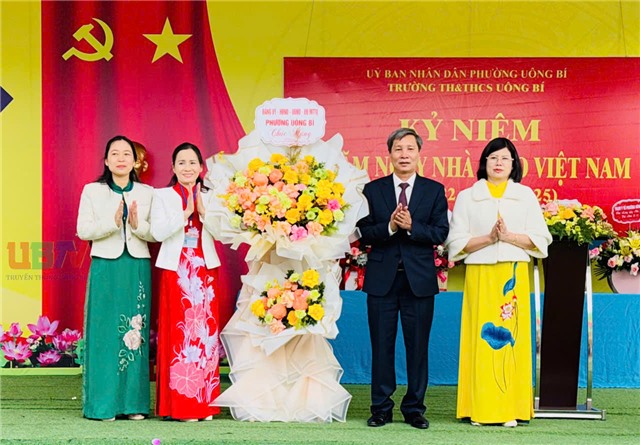Trường TH&THCS Uông Bí: Kỷ niệm 43 năm Ngày Nhà giáo Việt Nam