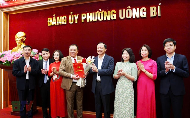 Phường Uông Bí công bố Quyết định thành lập Đảng bộ Trạm y tế