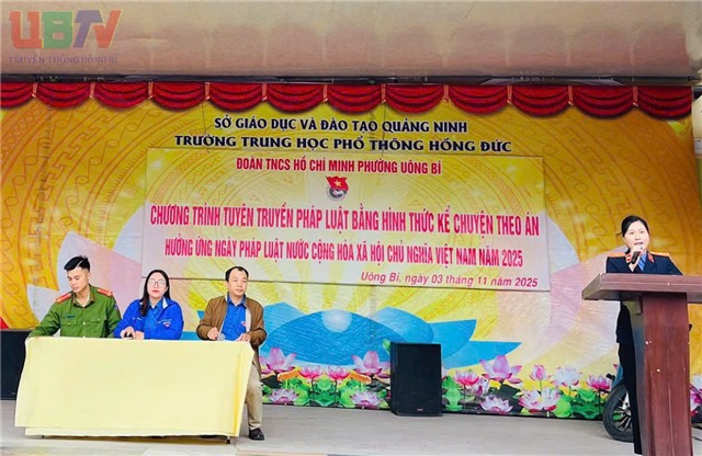 Tuyên truyền pháp luật bằng hình thức “Kể chuyện theo án” tại Trường THPT Hồng Đức 