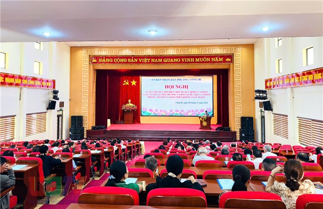 Phường Uông Bí: Tuyên truyền, phổ biến pháp luật về bảo vệ môi trường và an toàn không gian