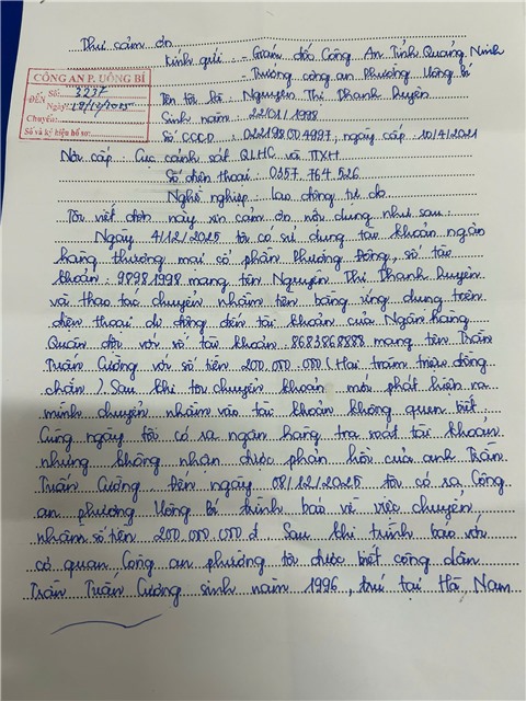 CÔNG AN PHƯỜNG UÔNG BÍ KỊP THỜI GIÚP NGƯỜI DÂN NHẬN LẠI 200 TRIỆU ĐỒNG CHUYỂN NHẦM