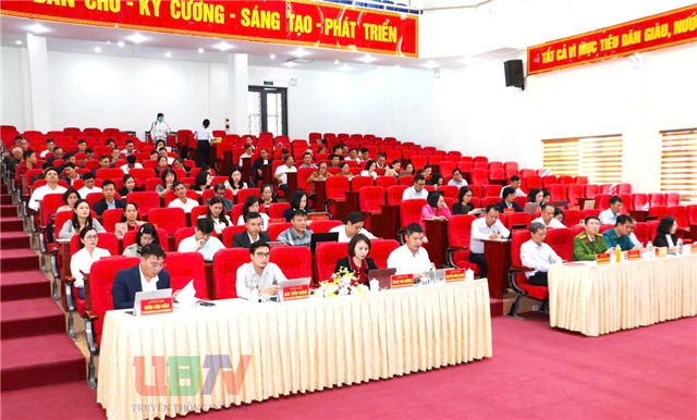 BCH Đảng bộ phường Uông Bí thảo luận xác định chủ đề công tác năm 2026