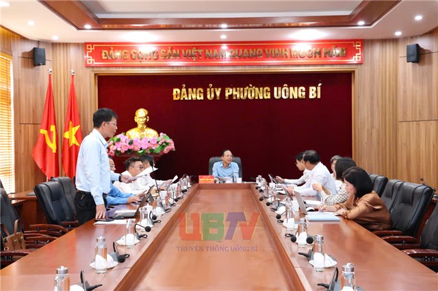Thường trực Đảng ủy nghe báo cáo công tác quản lý, sắp xếp tài sản công trên địa bàn phường
