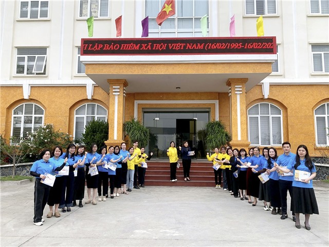 Lễ ra quân hưởng ứng kỷ niệm 30 năm ngày thành lập ngành Bảo hiểm xã hội Việt Nam