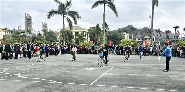 Phường Phương Nam tổ chức trò chơi dân gian mừng Đảng - mừng Xuân Ất Tỵ 2025 