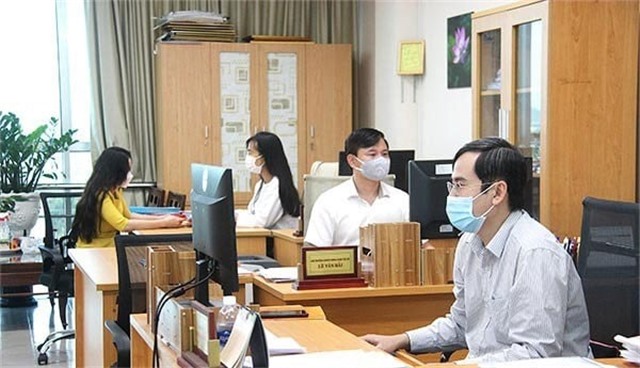 Chủ tịch UBND huyện có nhiệm vụ quyền hạn gì theo Luật mới?