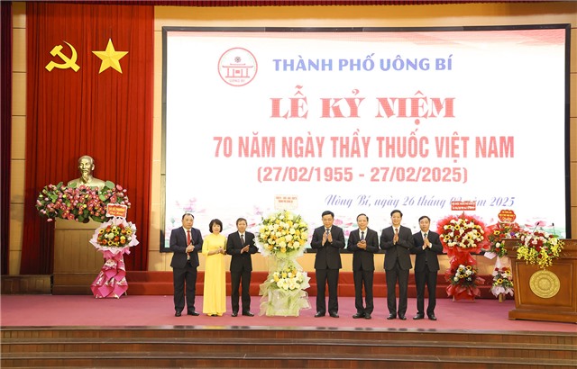 Thành phố Uông Bí kỷ niệm 70 năm ngày Thầy thuốc Việt Nam (27/02/1955 - 27/02/2025)