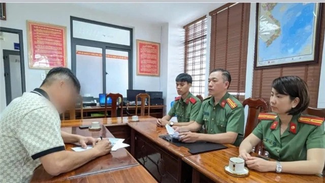 Một đối tượng bị phạt 7,5 triệu đồng do đưa thông tin bịa đặt, gây hoang mang trong nhân dân