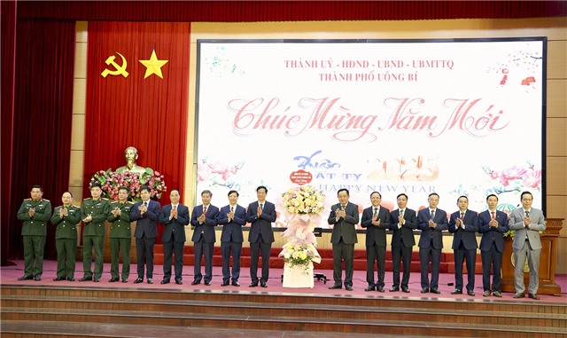 Thành phố Uông Bí tổ chức gặp mặt đầu Xuân Ất Tỵ năm 2025