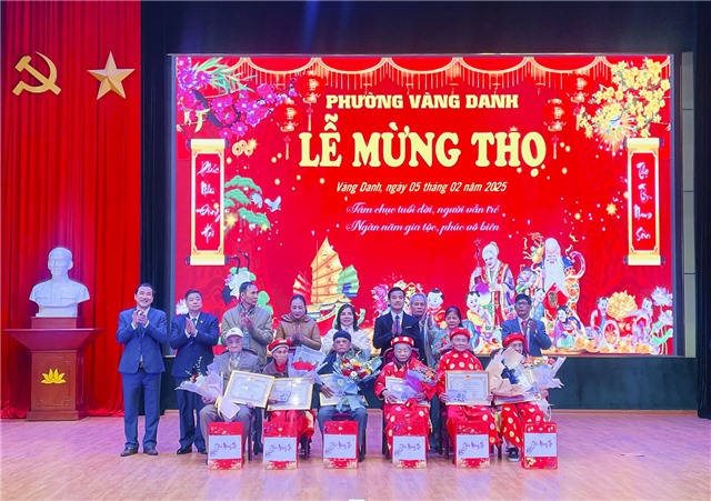 Phường Vàng Danh tổ chức mừng thọ Người cao tuổi Xuân Ất Tỵ năm 2025