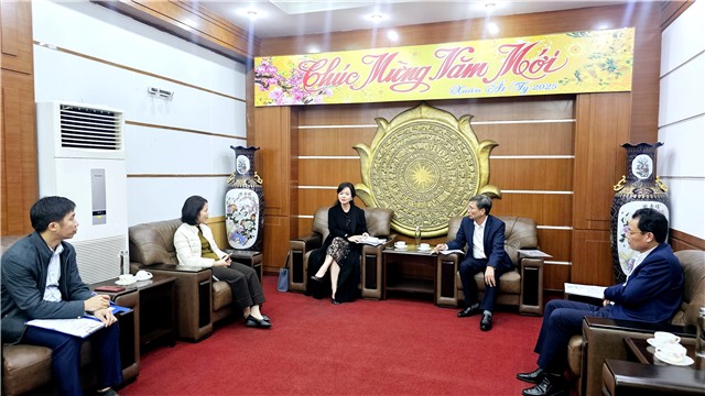 Thành phố làm việc với Chuyên gia giáo dục về tiến độ triển khai xây dựng và đăng ký tham gia Mạng lưới thành phố học tập toàn cầu của UNESCO