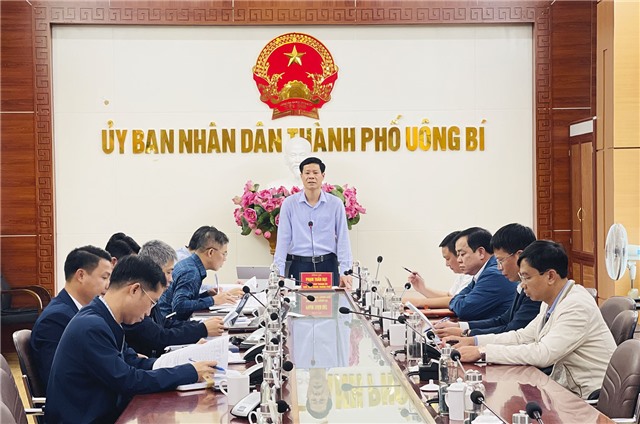 Nghe báo cáo tiến độ giải ngân kế hoạch vốn đầu tư công năm 2025 và nhiệm vụ trọng tâm tháng 3 năm 2025