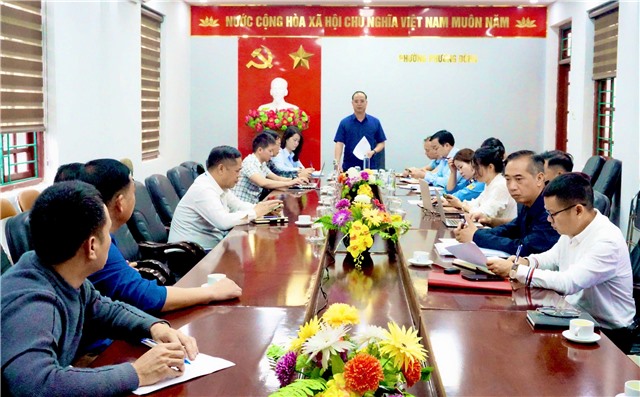 Làm việc với các hộ dân khu Cửa Ngăn, phường Phương Đông để triển khai các quy hoạch