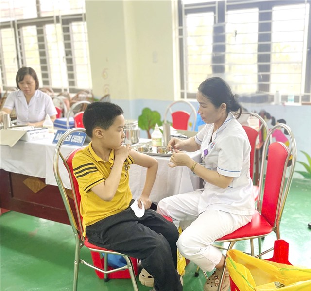 Uông Bí tăng cường phòng, chống bệnh sởi