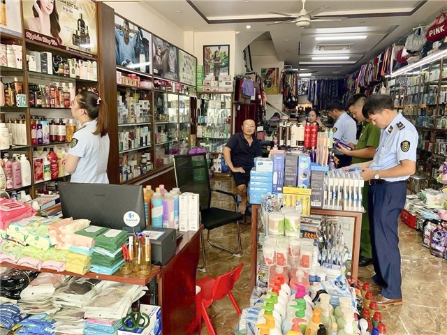 3 tháng đầu năm công tác phòng chống buôn lậu, gian lận thương mại và hàng giả trên địa bàn thành phố được chỉ đạo quyết liệt