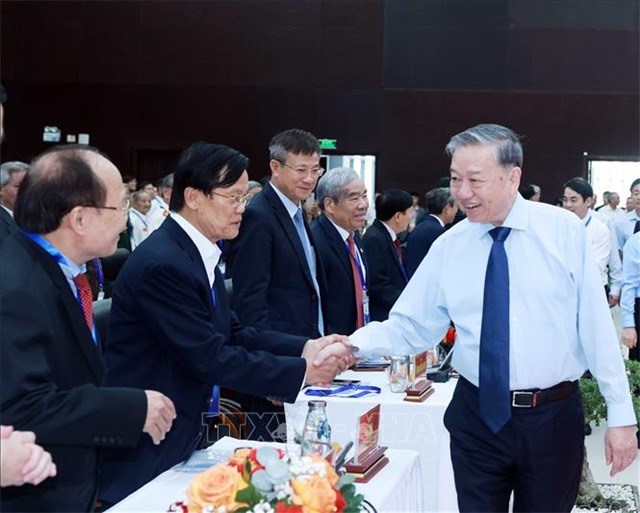 Tổng Bí thư Tô Lâm: Dự kiến sắp xếp đơn vị hành chính còn 34 tỉnh, thành, khoảng 5.000 đơn vị hành chính cấp xã