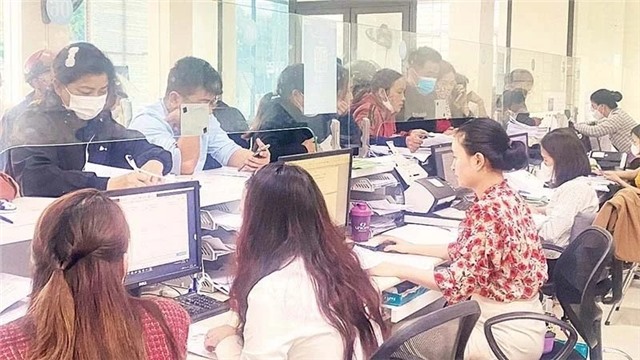 Tạm dừng giải quyết chế độ với cán bộ cấp huyện, xã không tái cử, tái bổ nhiệm