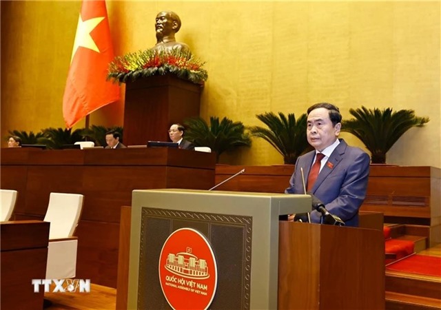 Chủ tịch Quốc hội ký ban hành các Nghị quyết của Ủy ban Thường vụ Quốc hội