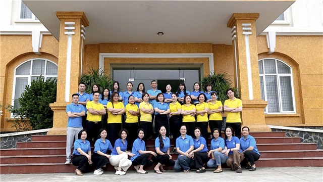 Ra quân tuyên truyền BHXH tự nguyện, BHYT hộ gia đình chào mừng 50 năm Ngày Giải phóng miền Nam