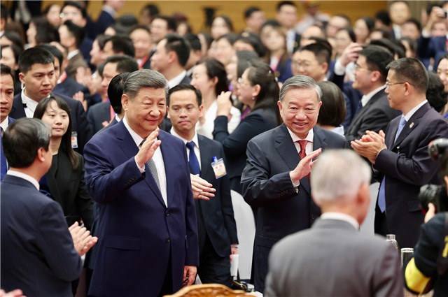 Lãnh đạo Đảng, Nhà nước Việt Nam - Trung Quốc dự Liên hoan giao lưu hữu nghị nhân dân hai nước