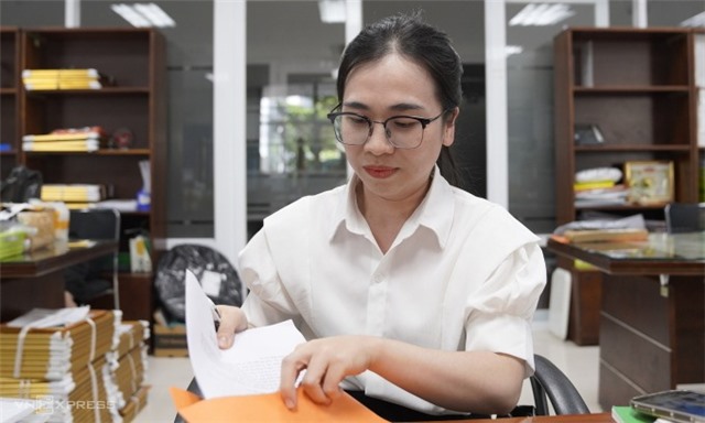 100% công chức cấp huyện chuyển về xã sau sáp nhập