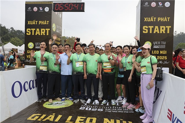 Cự ly 8km Giải leo núi Yên Tử 2025 đã xuất phát