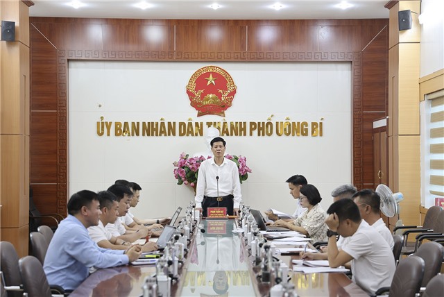 Thành phố làm việc với chủ đầu tư các dự án hạ tầng khu dân cư, khu đô thị, nhà ở trên địa bàn