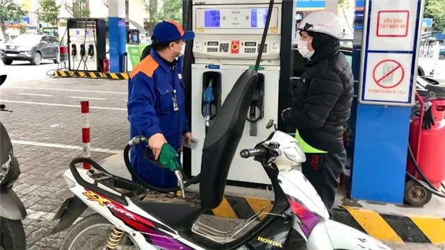 Điều chỉnh thời gian điều hành giá xăng dầu