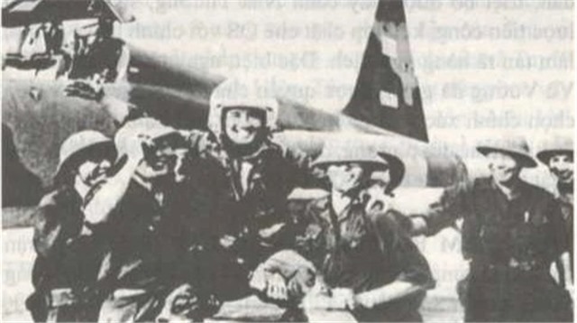 Đại thắng mùa xuân năm 1975: Ngày 8/4/1975: Máy bay ta ném bom Dinh Độc Lập