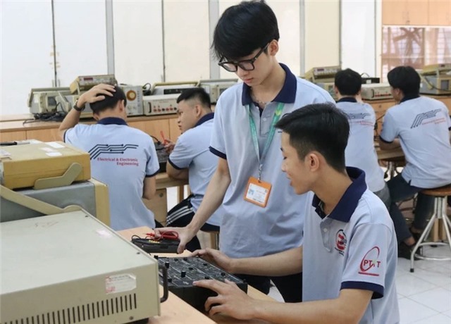 Bộ Giáo dục và Đào tạo ban hành Chuẩn chương trình đào tạo vi mạch bán dẫn