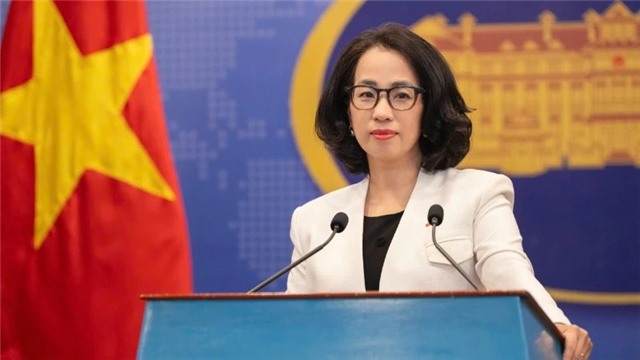 Phản ứng của Việt Nam trước việc Trung Quốc ban hành lệnh cấm đánh bắt cá ở Biển Đông