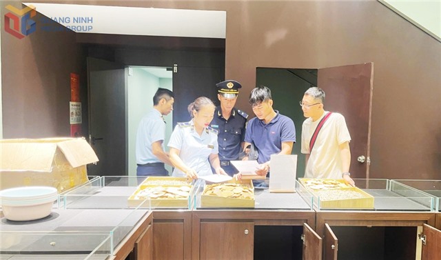 Quyết liệt ngăn chặn thực phẩm bẩn