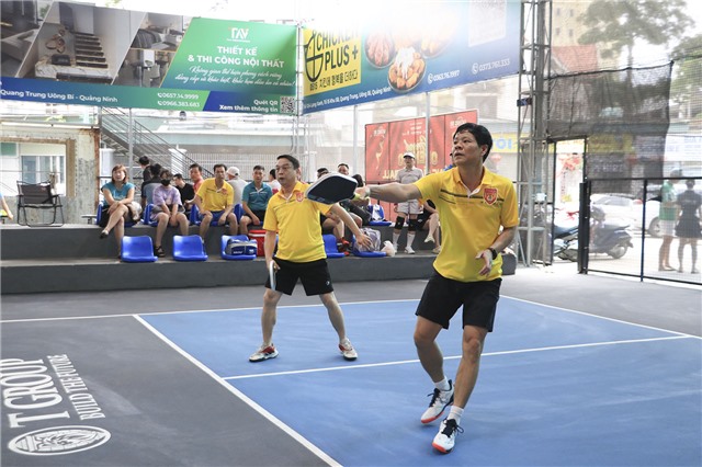 Khởi tranh các nội dung thi đấu của môn Pickle Ball – Ngày hội VHTT CNVCLĐ Quảng Ninh lần thứ XIII