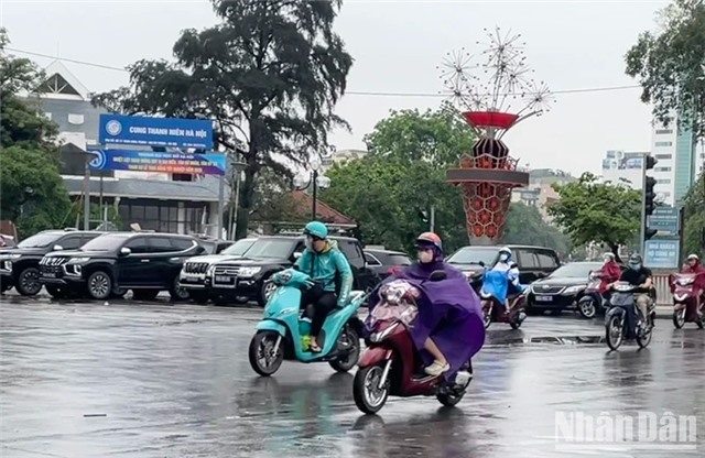 Ngày 29/5, mưa xảy ra ở nhiều nơi trên cả nước, cục bộ có nơi mưa rất to