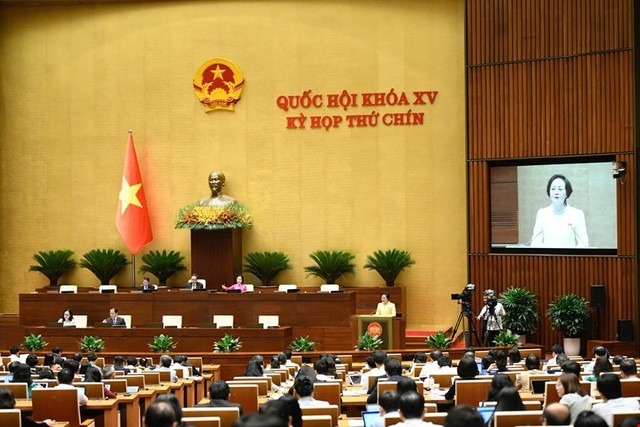 Xóa bỏ 'biên chế suốt đời', liên thông cán bộ, công chức cấp xã với cấp tỉnh