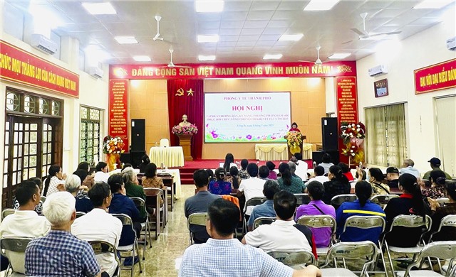 Uông Bí tổ chức tập huấn chăm sóc phục hồi chức năng cho người khuyết tật