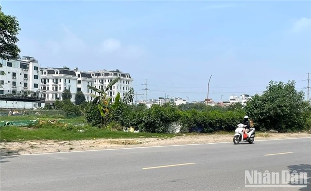 Ngày 9/5, nắng nóng ở nhiều nơi trên cả nước, tối và đêm có mưa rào