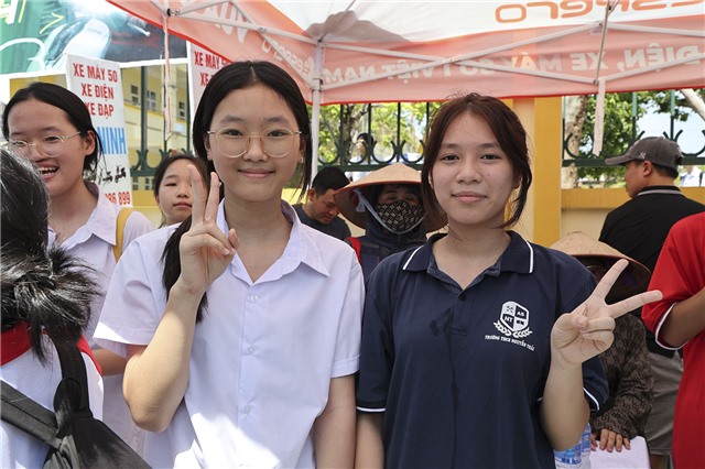Trên 1.300 thí sinh đã hoàn thành ngày thi đầu tiên Kỳ thi tuyển sinh lớp 10 THPT năm học 2025-2026
