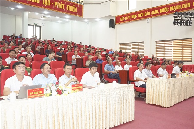 Hội nghị tiếp xúc giữa đại biểu HĐND tỉnh với cử tri các phường Thanh Sơn, Quang Trung, Yên Thanh và các khu Đền Công 1, 2, 3 phường Trưng Vương