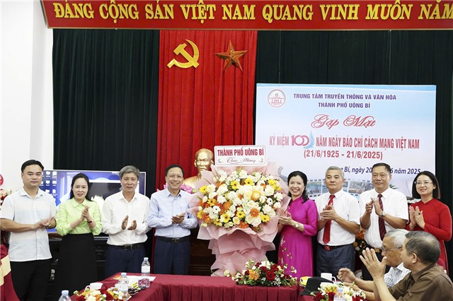 Trung tâm Truyền thông và Văn hoá TP Uông Bí gặp mặt kỷ niệm 100 năm Ngày Báo chí cách mạng Việt Nam 21/6