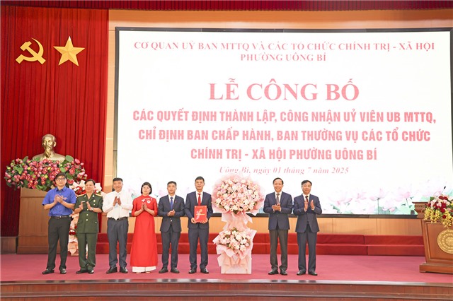Phường Uông Bí công bố các quyết định kiện toàn MTTQ và các tổ chức chính trị - xã hội theo mô hình mới