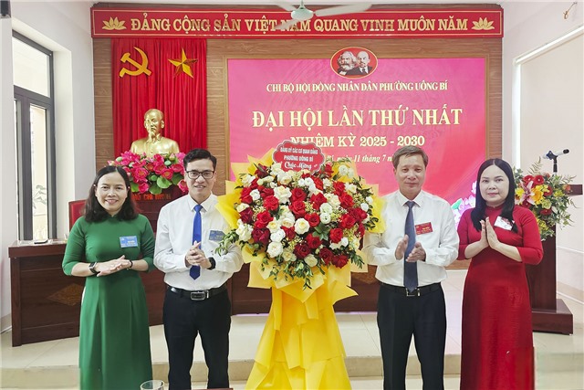 Đại hội Chi bộ Hội đồng Nhân dân phường Uông Bí lần thứ nhất, nhiệm kỳ 2025-2030 