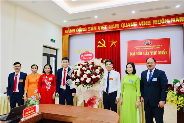 Đại hội Chi bộ Văn phòng HĐND&UBND phường lần thứ nhất, nhiệm kỳ 2025-2030