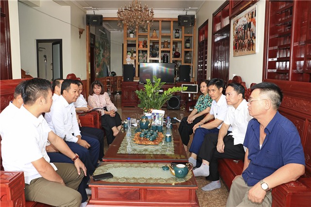 Bàn giao công tác kiểm soát giết mổ, vệ sinh thú y tại cơ sở giết mổ tập trung Vang Thanh Dương