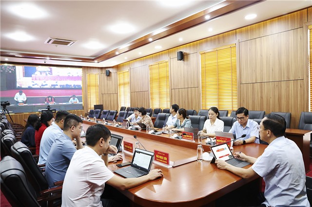 Đảng ủy phường Uông Bí tham dự hội nghị trực tuyến sơ kết 6 tháng đầu năm về phát triển khoa học, công nghệ, đổi mới sáng tạo và chuyển đổi số