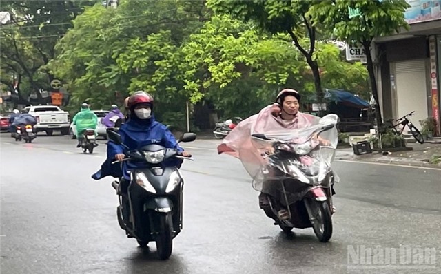 Thời tiết ngày: 2/7: Nhiều nơi trên cả nước có mưa rào và dông