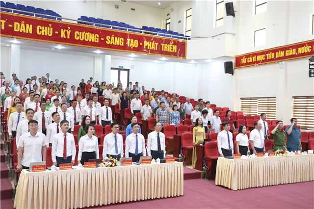 Kỳ họp thứ hai HĐND phường Uông Bí khoá I, nhiệm kỳ 2021-2026