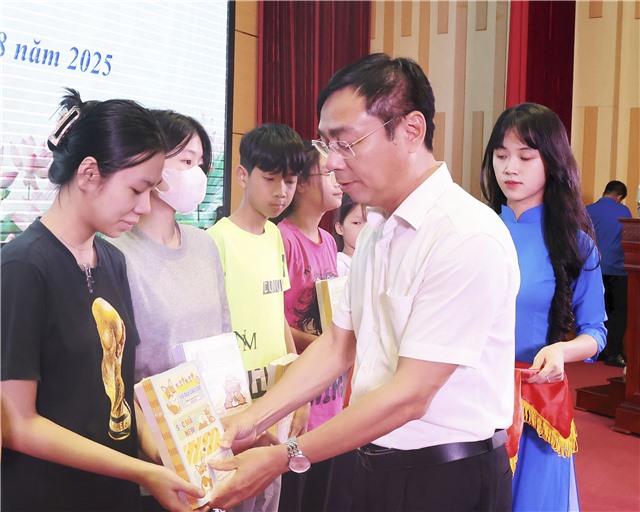 Phường Uông Bí tổng kết Tháng hành động Vì trẻ em và các hoạt động quản lý, giáo dục thanh thiếu nhi, học sinh hè năm 2025