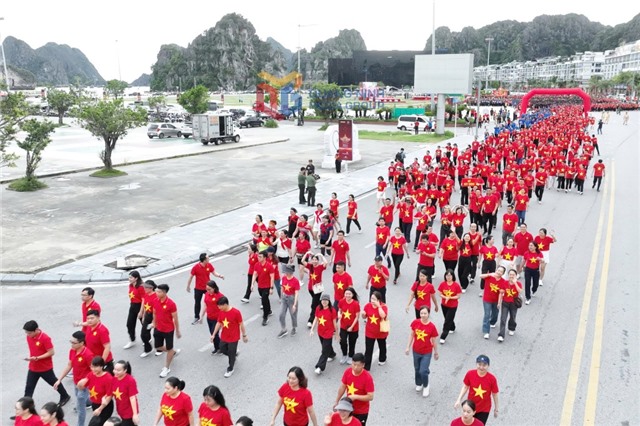 Âm vang những ngày thu lịch sử