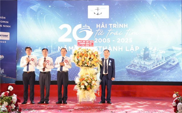 Việt Thuận Group Kỷ niệm 20 năm ngày thành lập 26/08 - 20 năm Hải trình từ trái tim